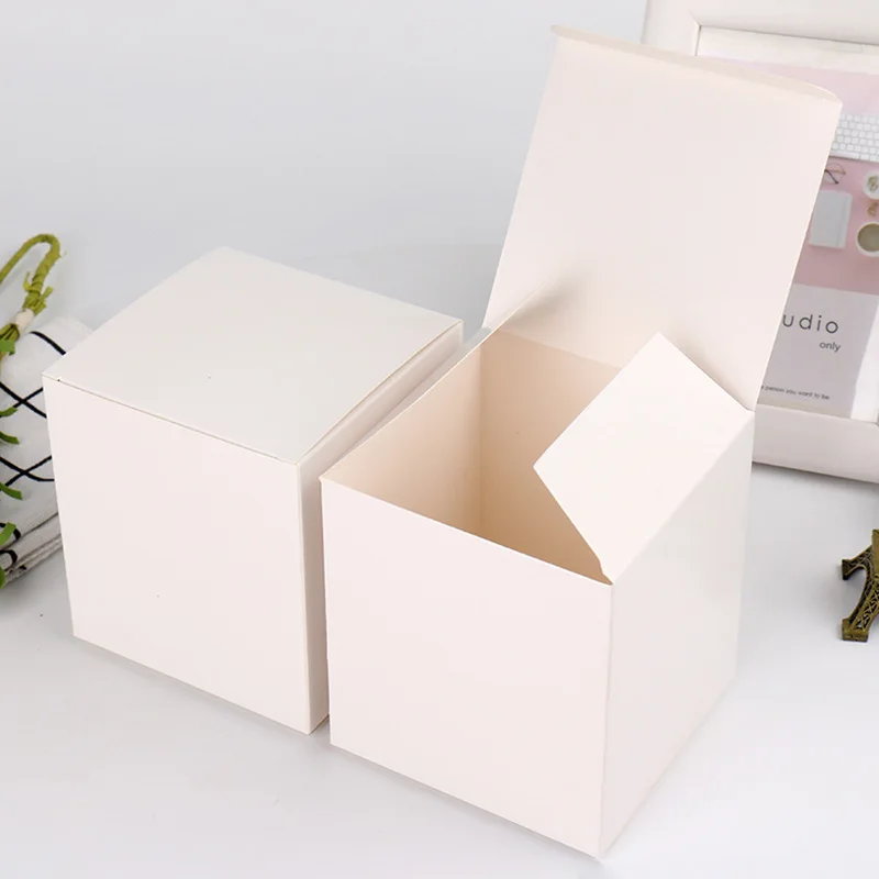 100 adet 5x5x5/6x6x6/7x7x7/8x8 - Event Party Box incelemesi ve fiyatı