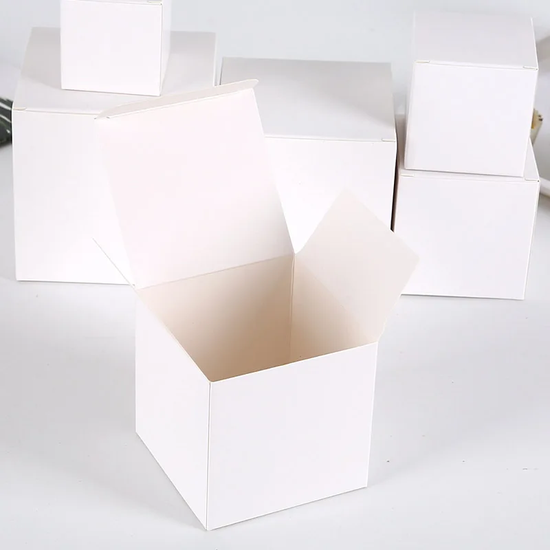 100 adet 5x5x5/6x6x6/7x7x7/8x8 - Event Party Box incelemesi ve fiyatı