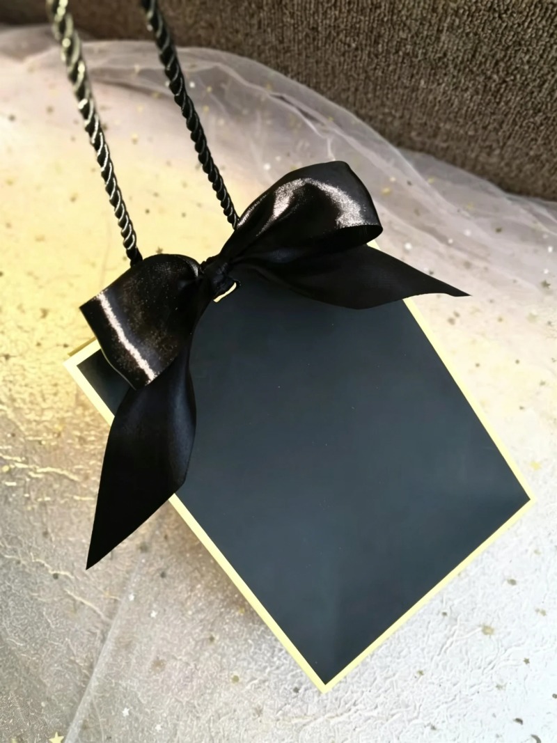 Siyah Beyaz Kraft Kağıt Hediye - Event Party Box incelemesi ve fiyatı